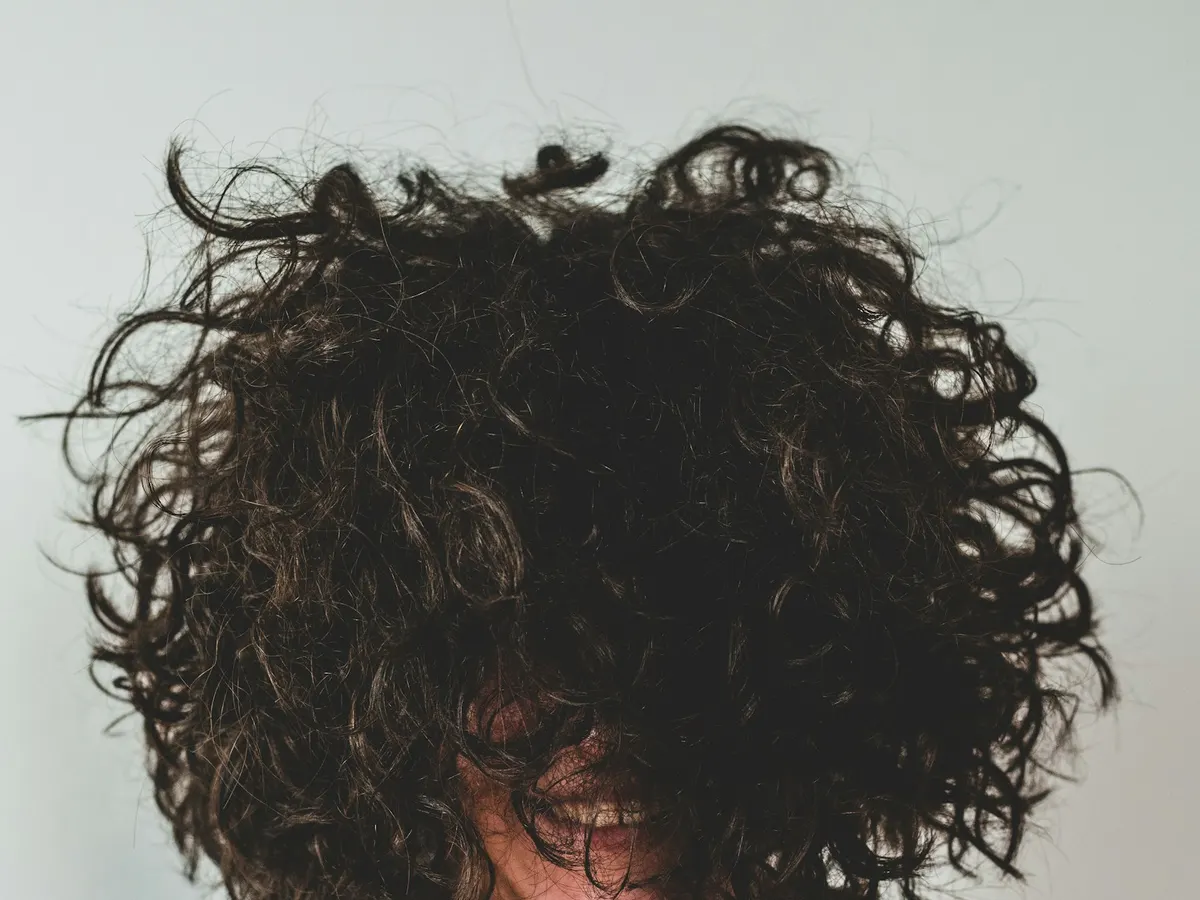 Aurelia Deep Curl, example photo, view 2 of 3